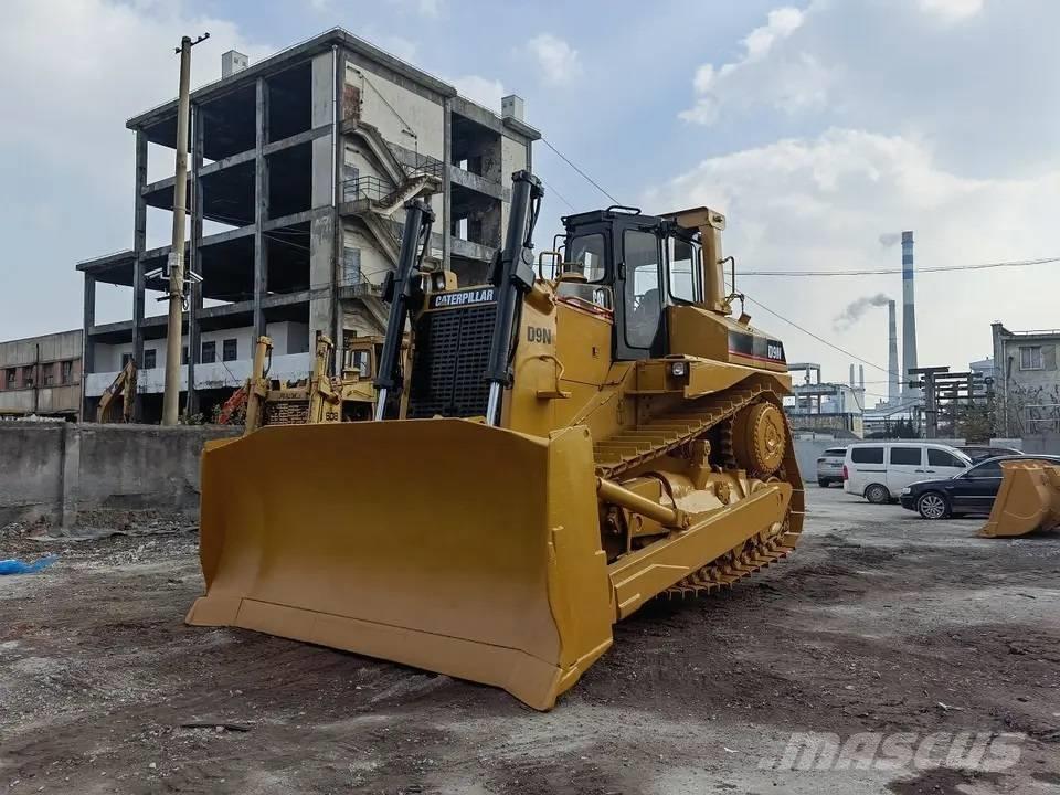 CAT D9N Bulldozer på larvebånd