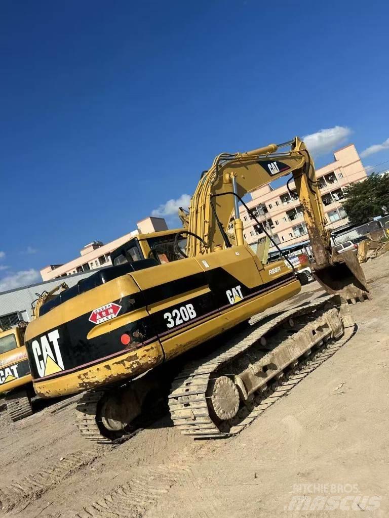 CAT 320 B L Gravemaskiner på larvebånd