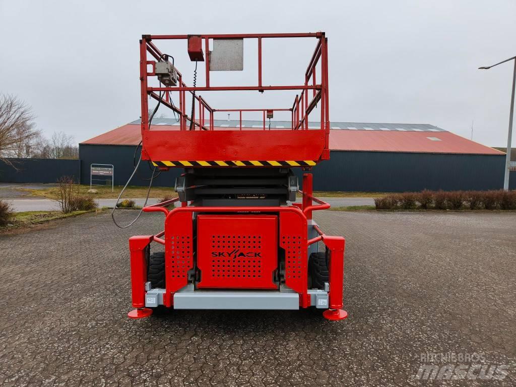 SkyJack SJ 9250 RT Saxlifte