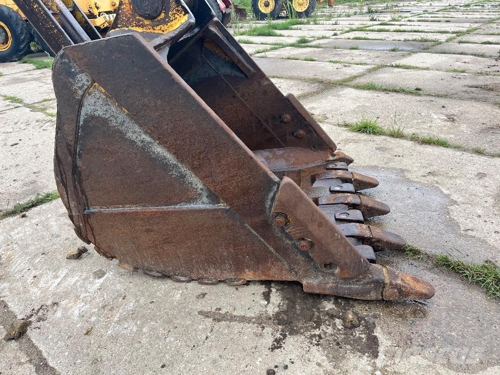 Komatsu PC 300-8 Gravemaskiner på larvebånd