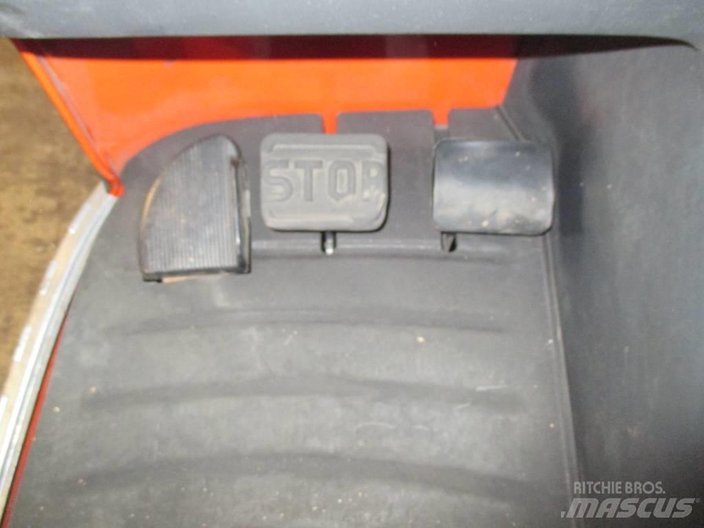 Linde R 16 HD Reachtruck