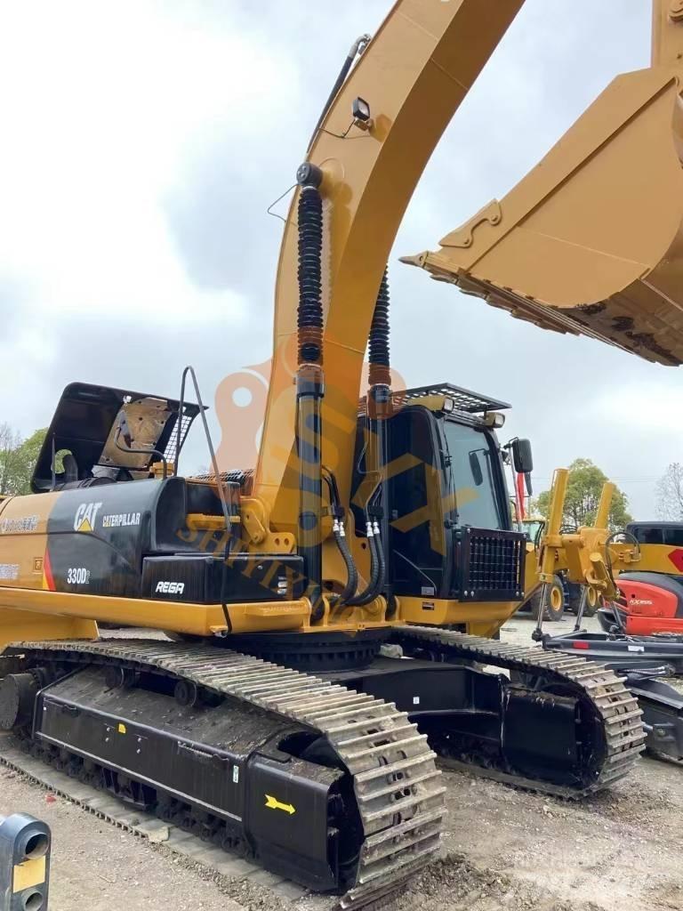 CAT 330 D2 Gravemaskiner på larvebånd