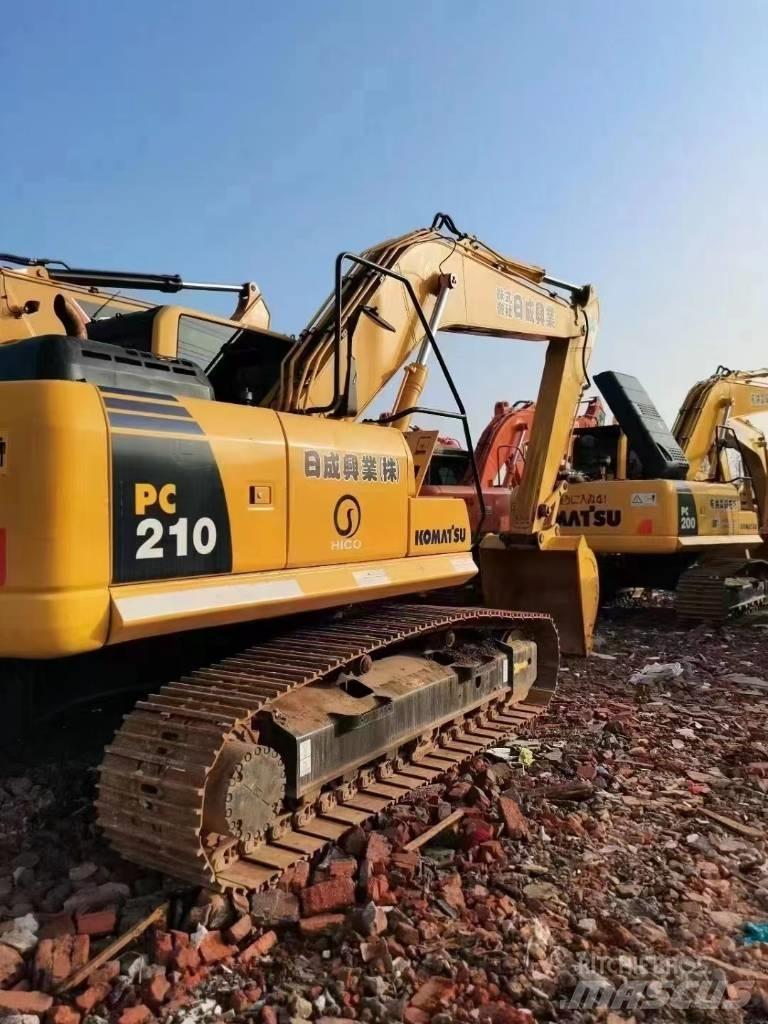 Komatsu PC 210 Gravemaskiner på larvebånd