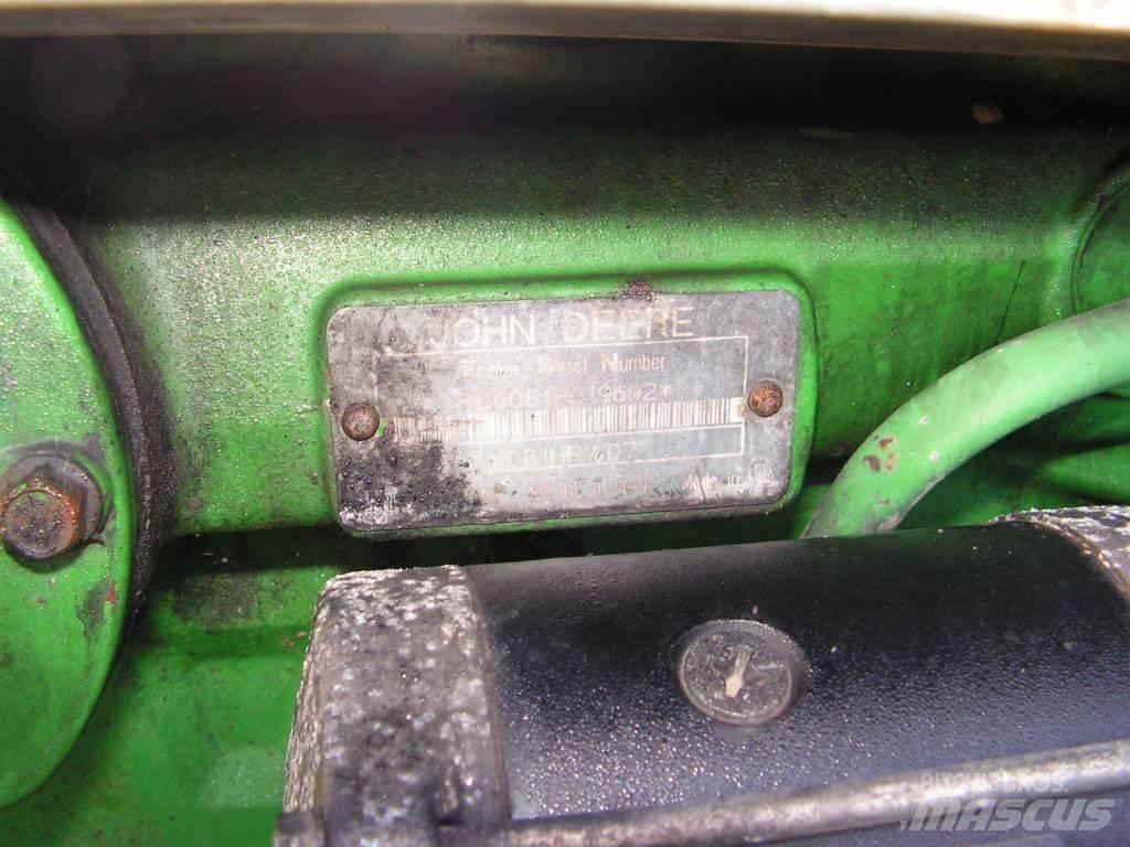 John Deere 8100 Motorer