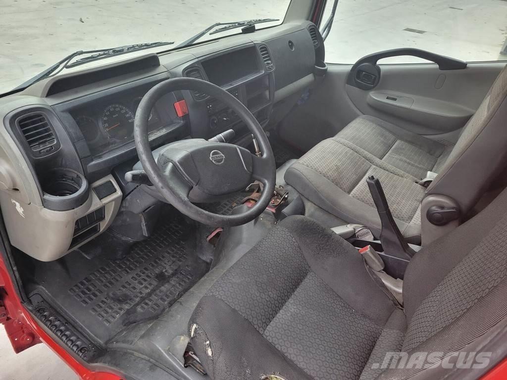Nissan Cabstar Kabiner og interiør
