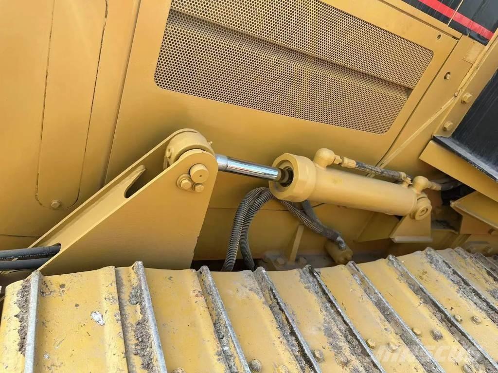 CAT D5C Bulldozer på larvebånd