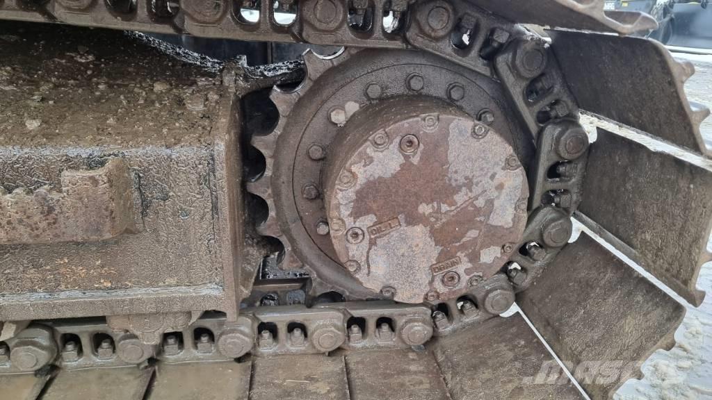 JCB JS 145 LC Gravemaskiner på larvebånd