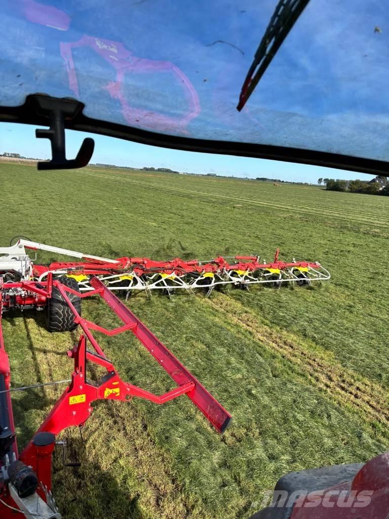 Pöttinger HIT 16-18 River og høvendere