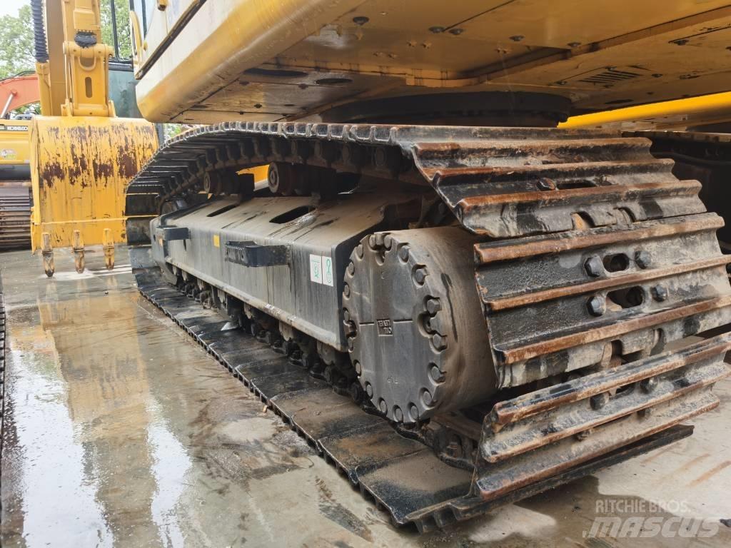Komatsu PC 200-8 Gravemaskiner på larvebånd