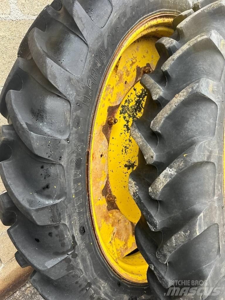 Alliance 230/95R44 Hjul, Dæk og Fælge