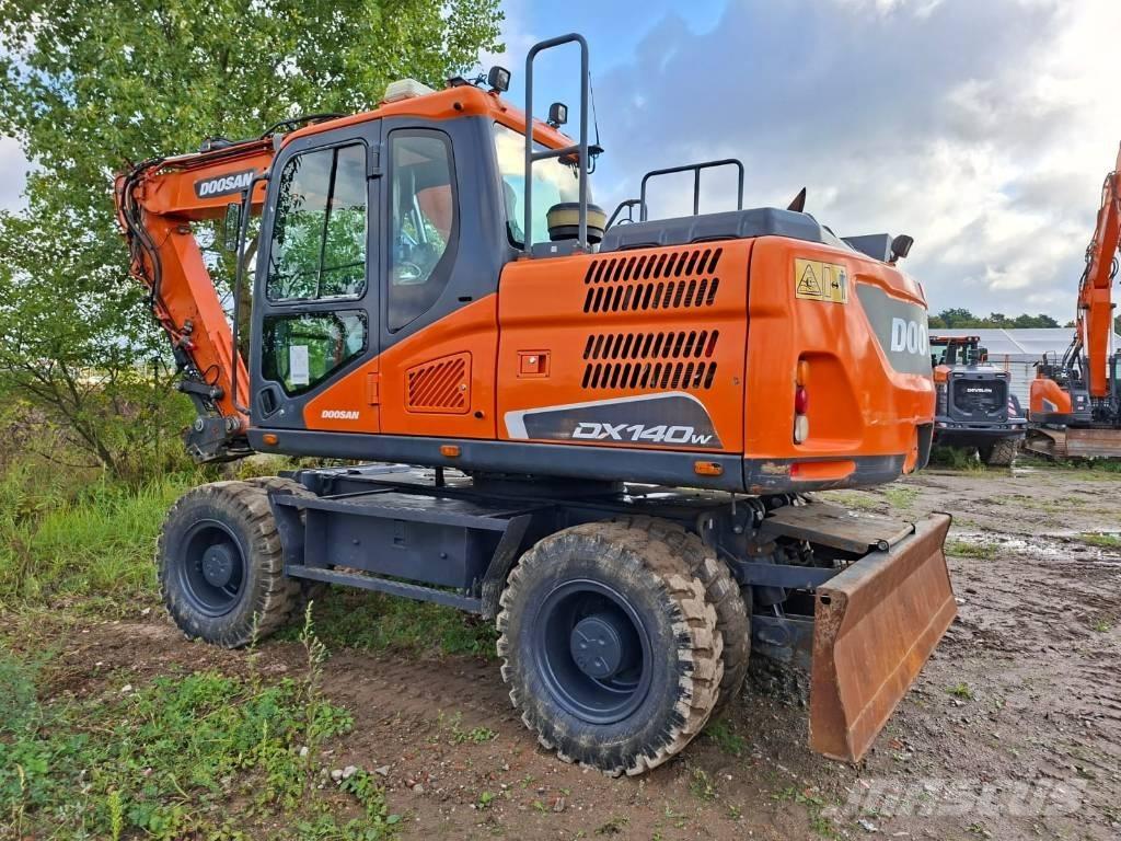 Doosan DX140W-5 Gravemaskiner på hjul