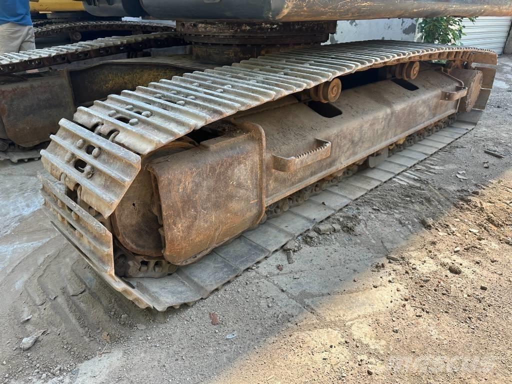 Hyundai 220LC-9S Gravemaskiner på larvebånd