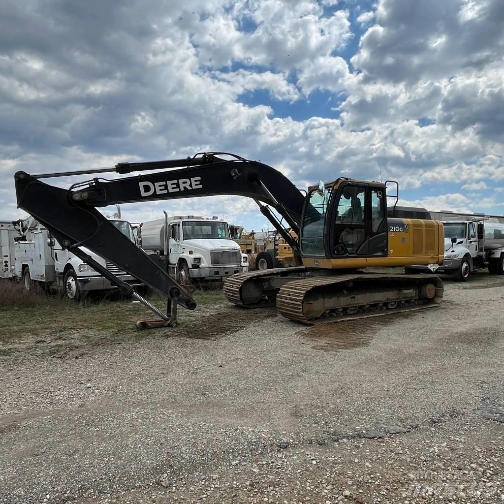 DEERE 210G Gravemaskiner på larvebånd