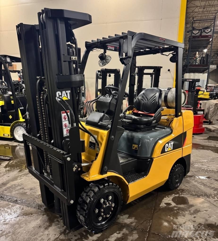 CAT 2C 6000 Gaffeltrucks - andre