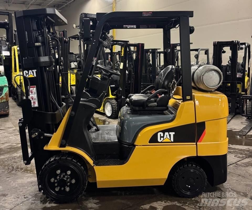 CAT 2C 6000 Gaffeltrucks - andre