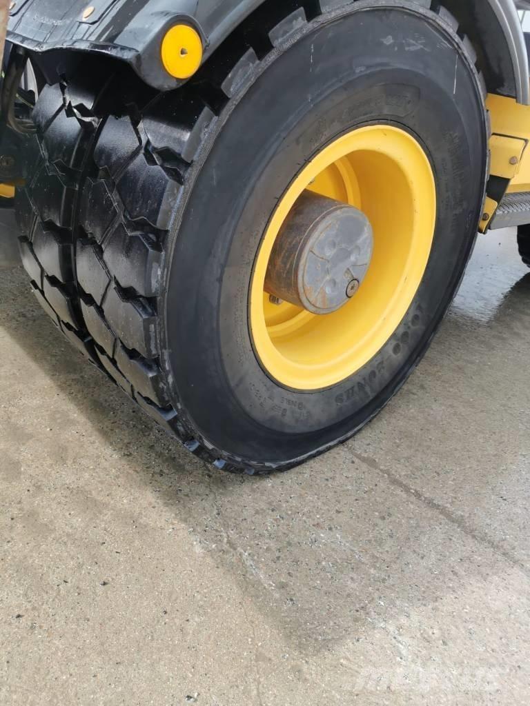 Volvo EW 140 D Gravemaskiner på hjul