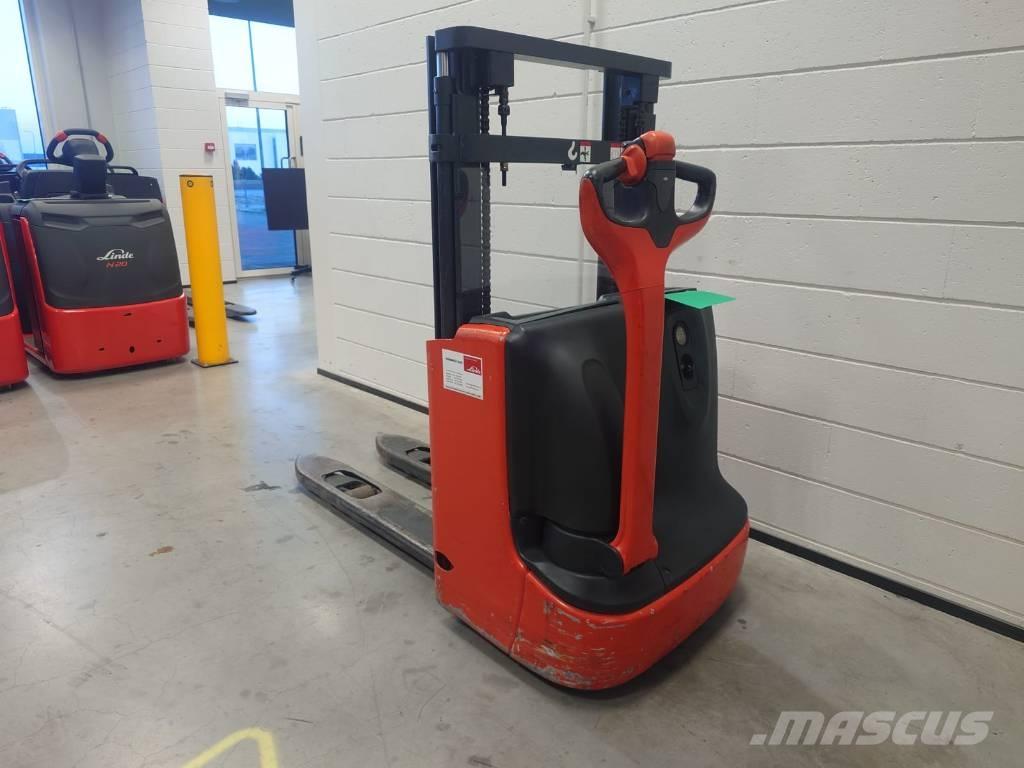 Linde L12/1172 Gaffelstabler med gående fører
