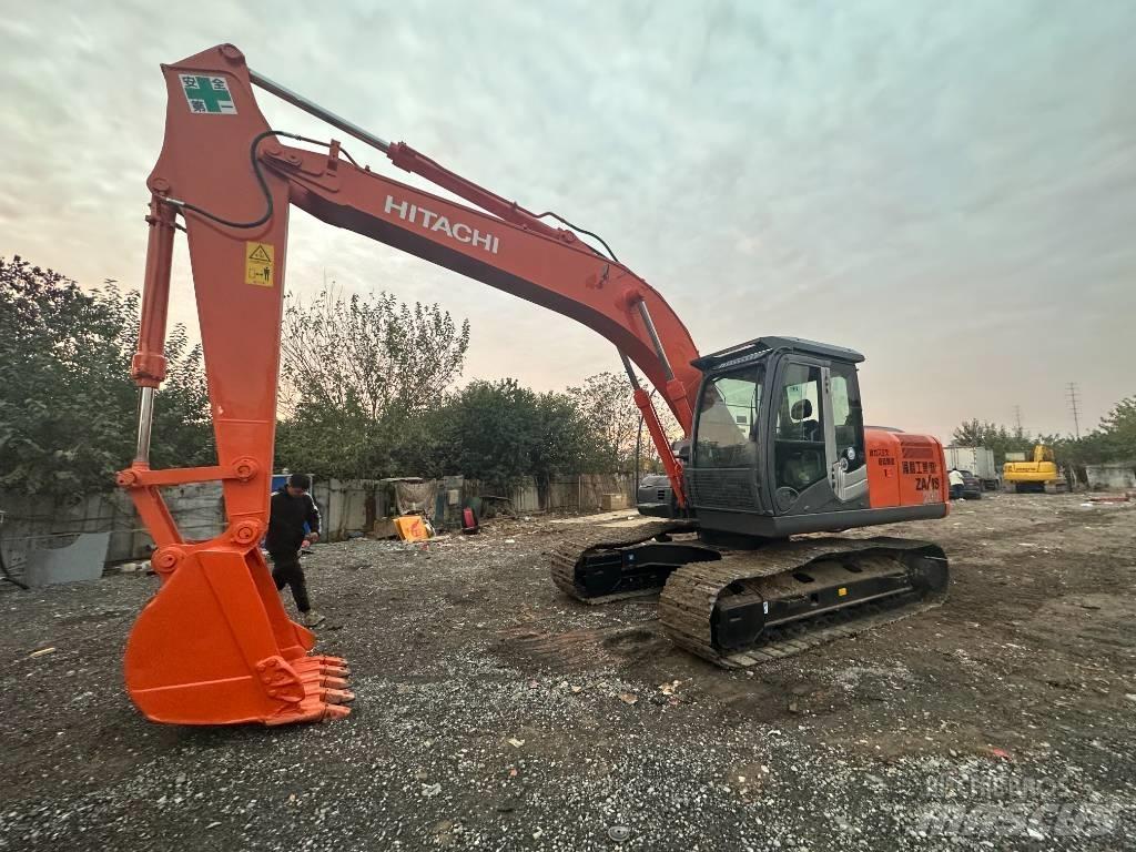 Hitachi ZX 200 Gravemaskiner på larvebånd