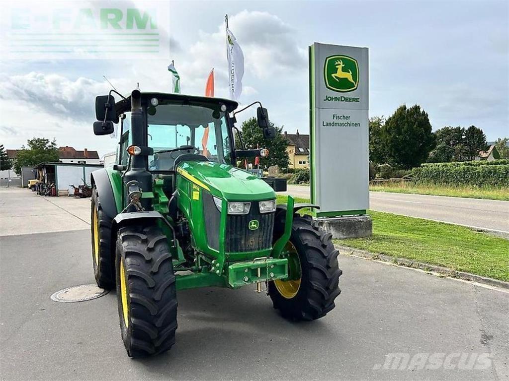 John Deere 5100m Traktorer
