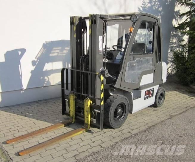 Nissan DX25LPG LPG gaffeltrucks