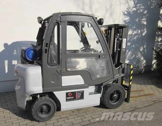 Nissan DX25LPG LPG gaffeltrucks