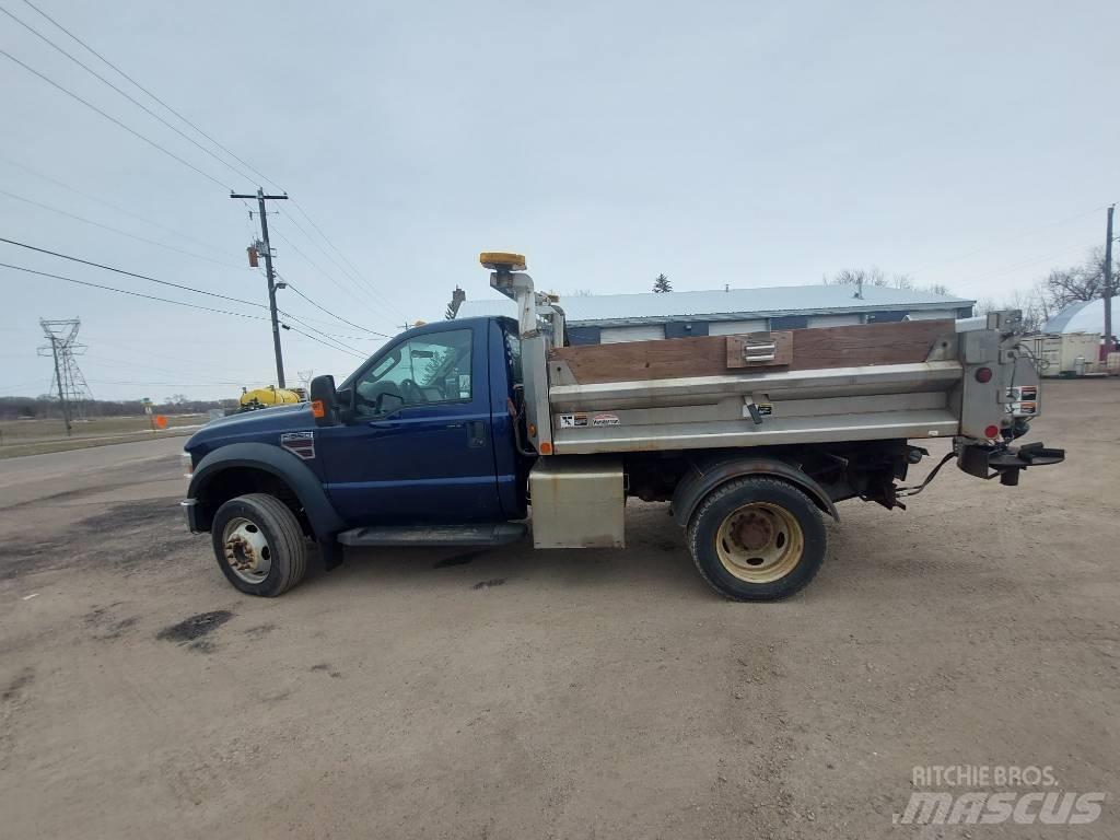 Ford F 550 XLT Sneskovle og -plove