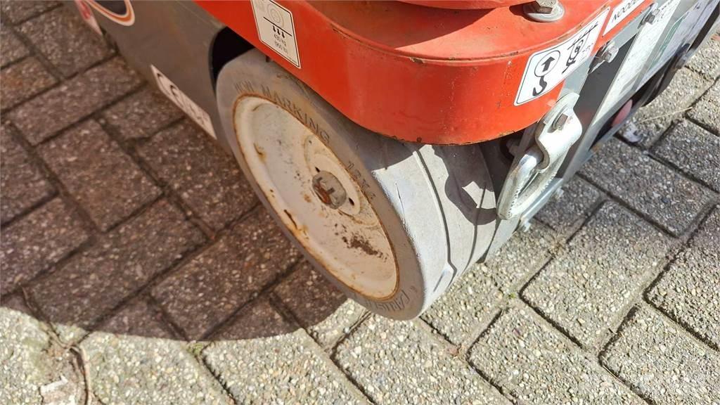 SkyJack SJ12 Andre lifte og platforme