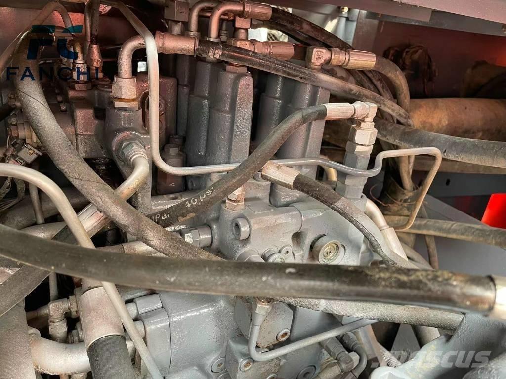 Hitachi EX 200 LC-5 Gravemaskiner på larvebånd