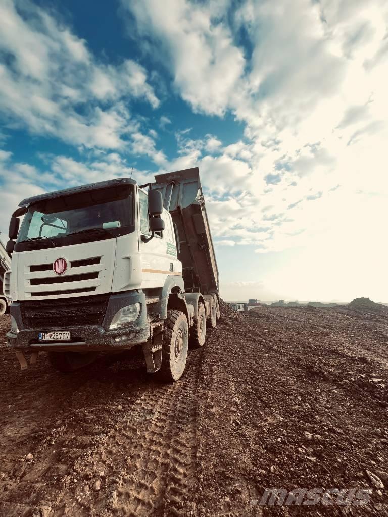 Tatra Phoenix Lastbiler med tip