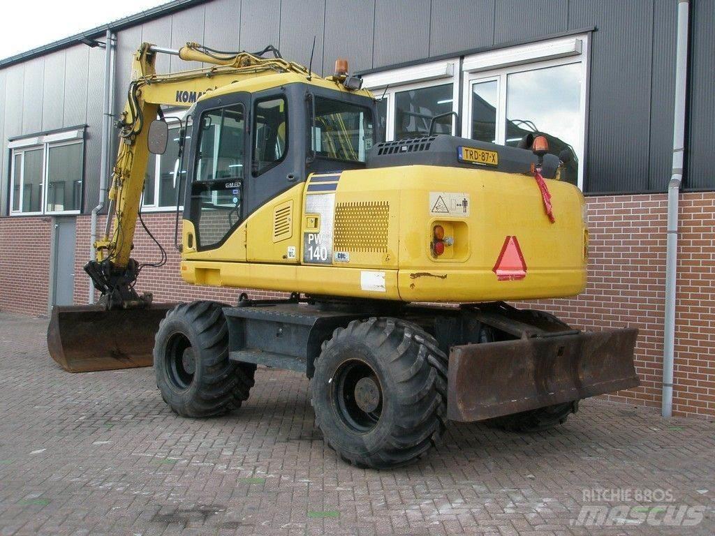 Komatsu PW140-7 Gravemaskiner på hjul