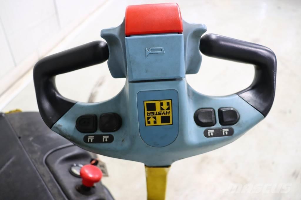 Hyster S1.0 AC Gaffelstabler med gående fører