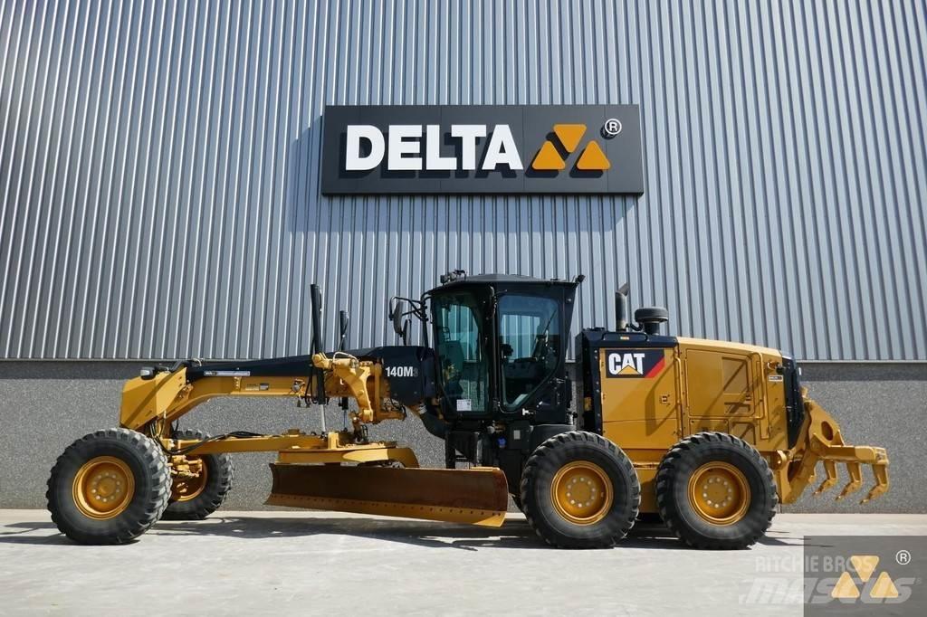 CAT 140M3 Vejhøvle / Gradere