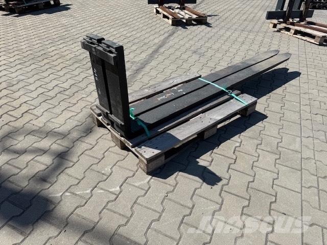 Linde 2400 MM Pallegafler