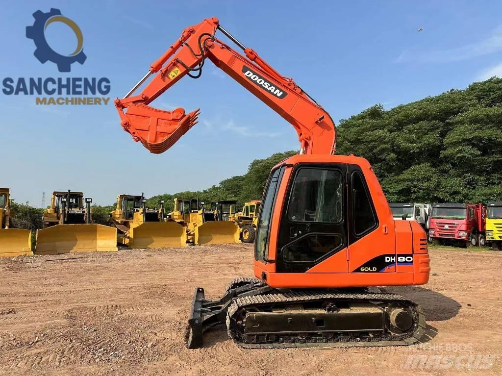 Doosan DH 80 Midi-gravemaskiner 7t - 12t