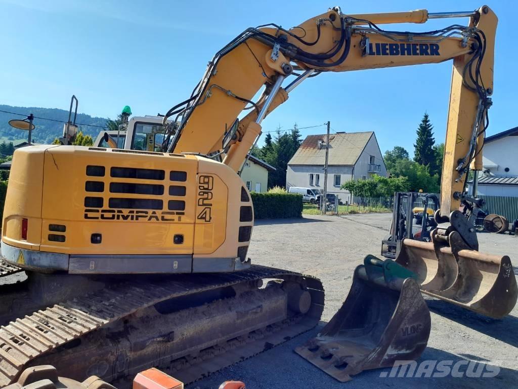Liebherr R 924 Gravemaskiner på larvebånd