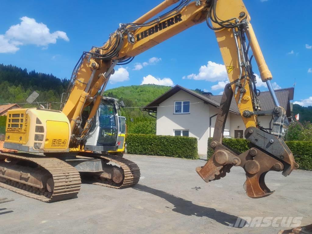 Liebherr R 924 Gravemaskiner på larvebånd