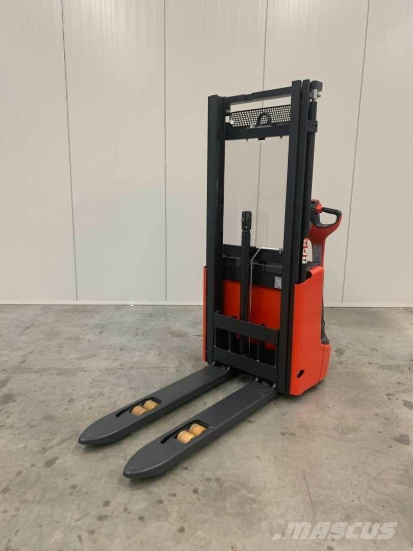 Linde L10 Gaffelstabler med gående fører