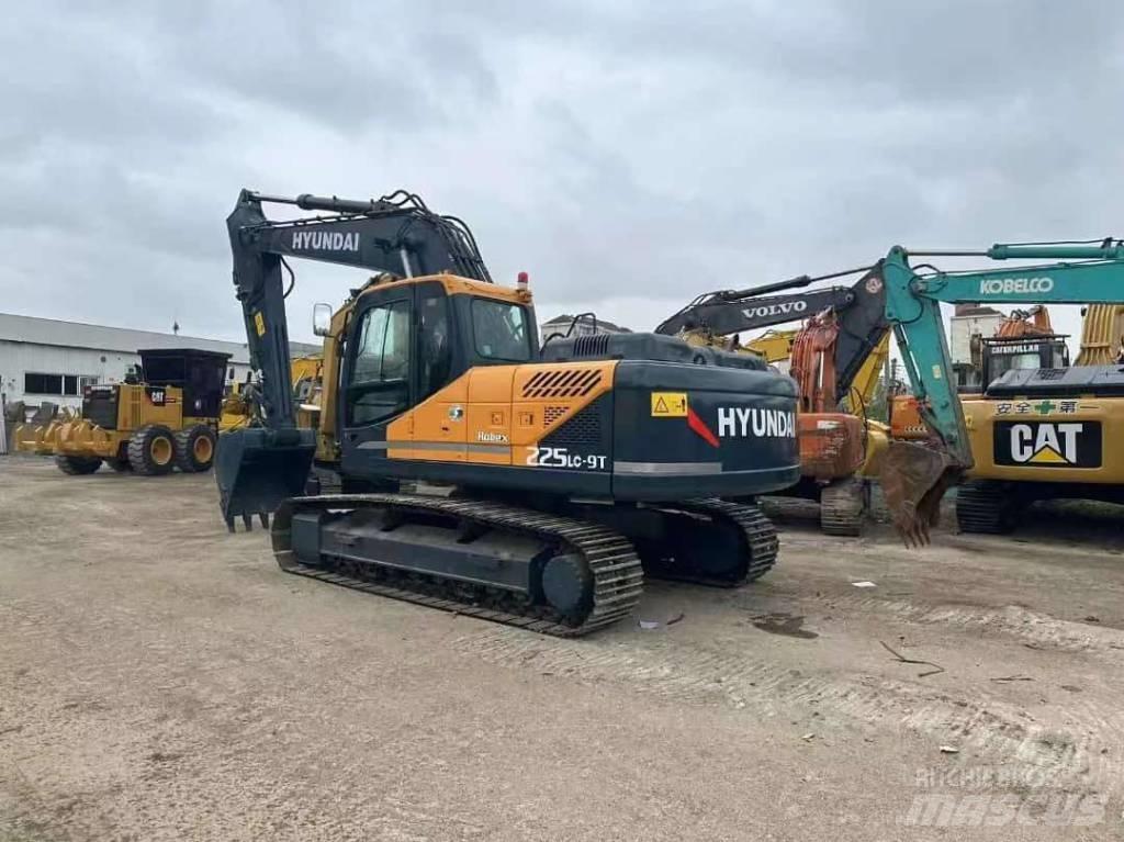Hyundai 225LC-9T Gravemaskiner på larvebånd