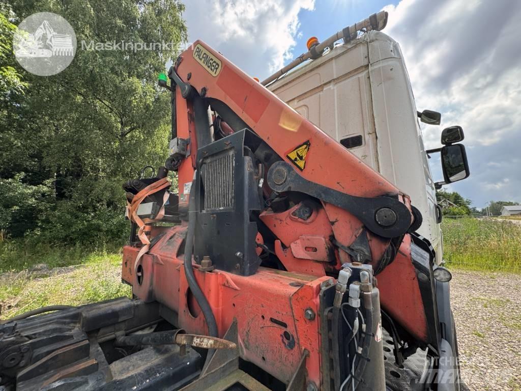 Scania R 420 LB Lastbil med kran
