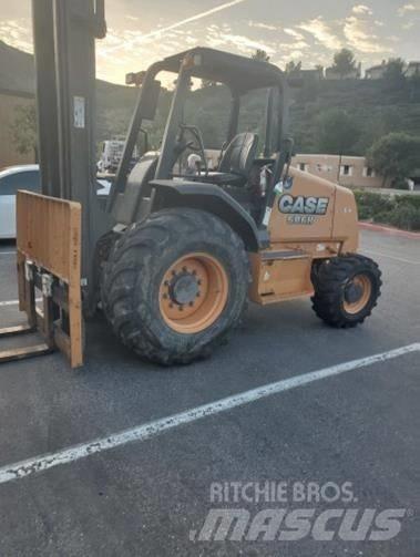 CASE 586H Terrængående gaffeltruck