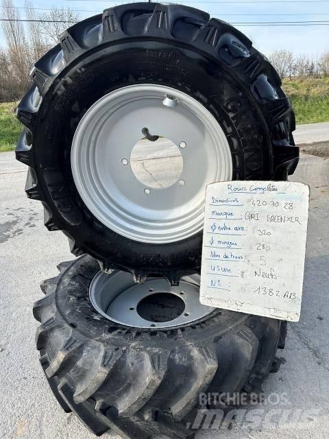 GREENEX 320/70R28 Hjul, Dæk og Fælge