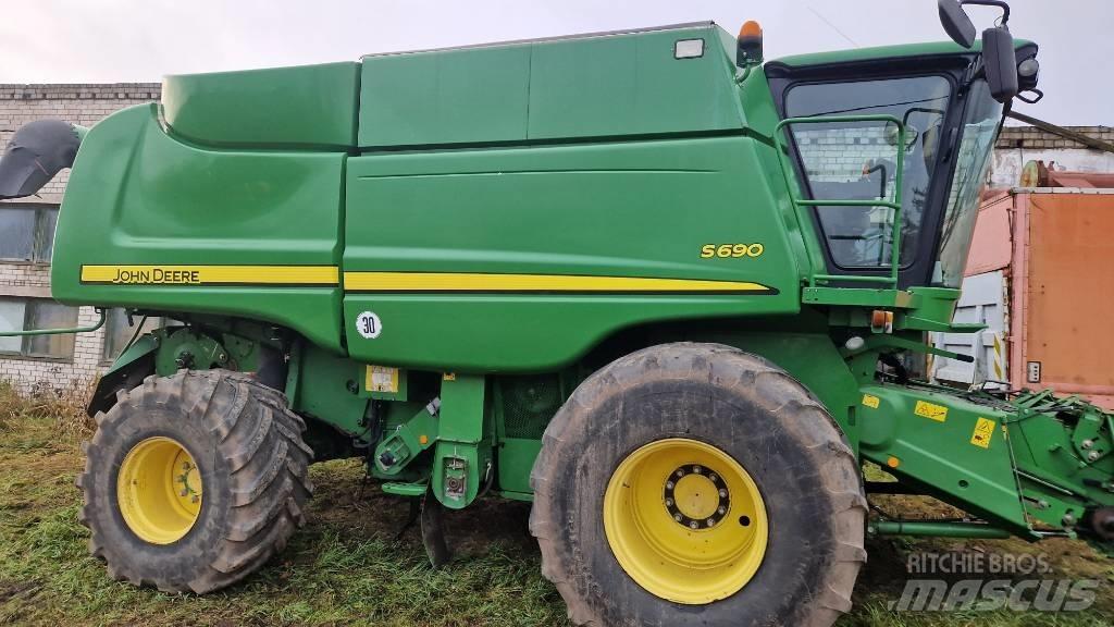 John Deere S 690 Mejetærskere