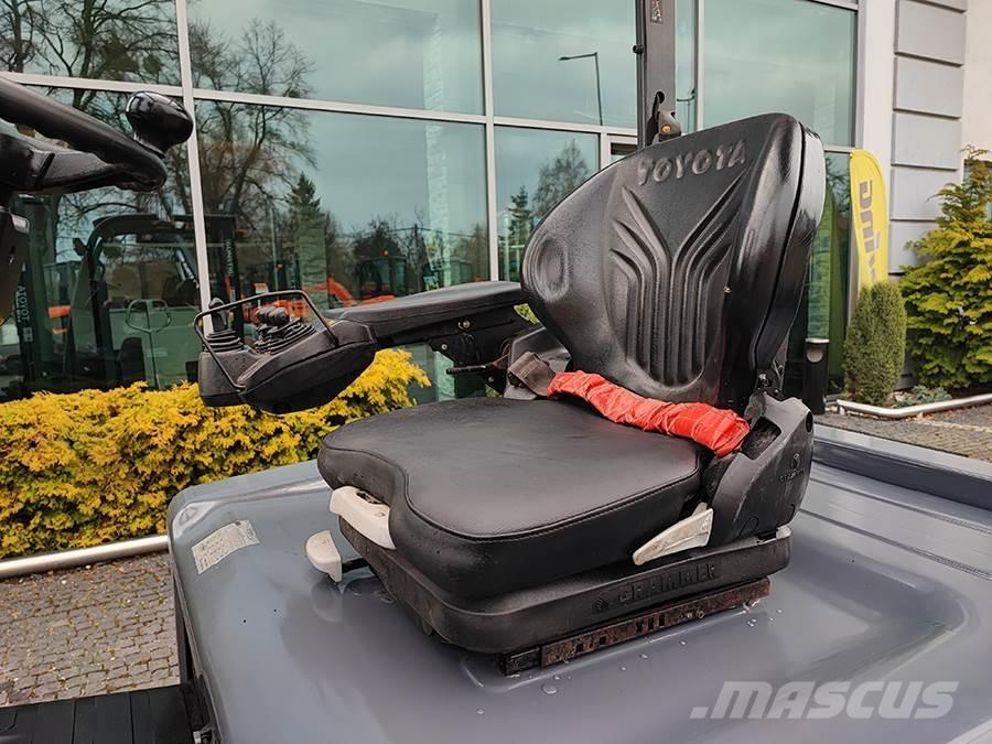 Toyota 8FBMT25 El gaffeltrucks