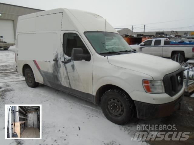 Nissan NV2500HD Fast kasse