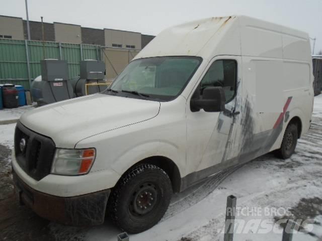 Nissan NV2500HD Fast kasse
