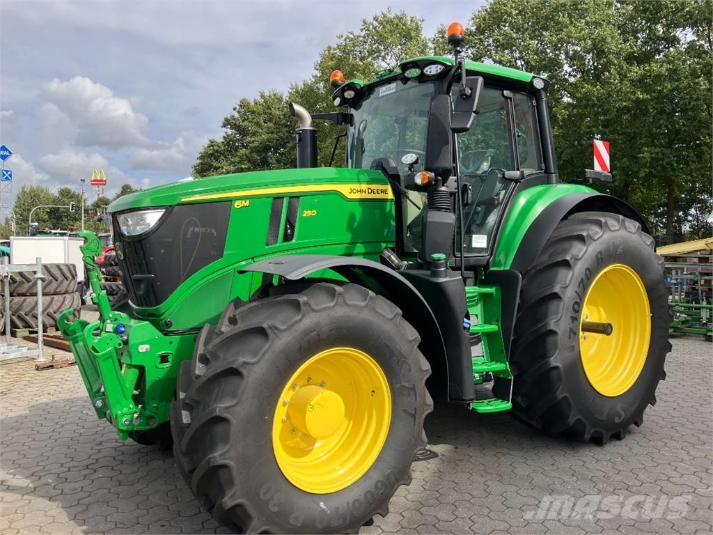 John Deere 6M250 Traktorer