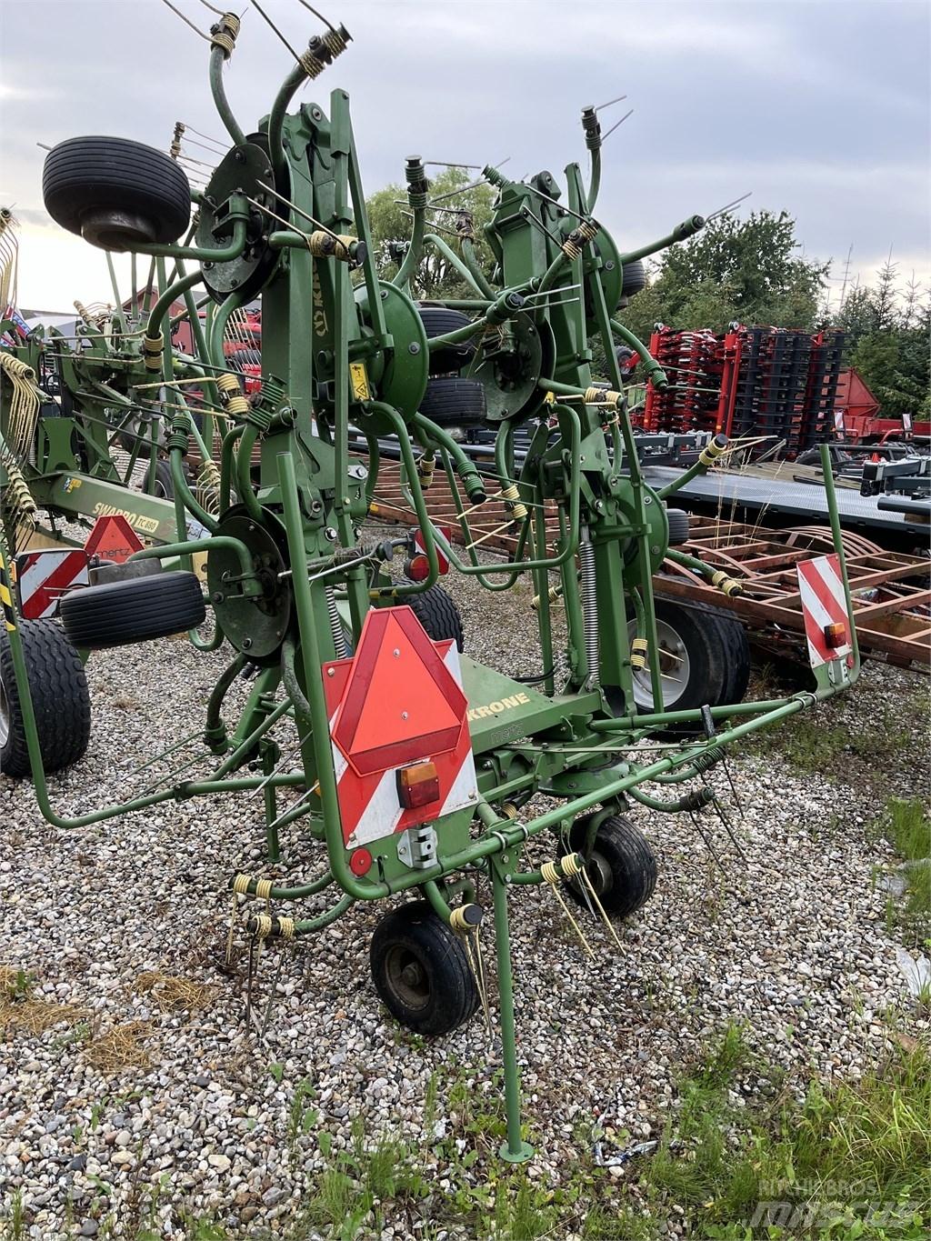 Krone KW 8.82/8 River og høvendere