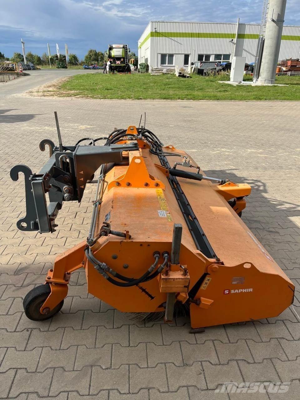 Saphir PKM 29 Fejemaskiner