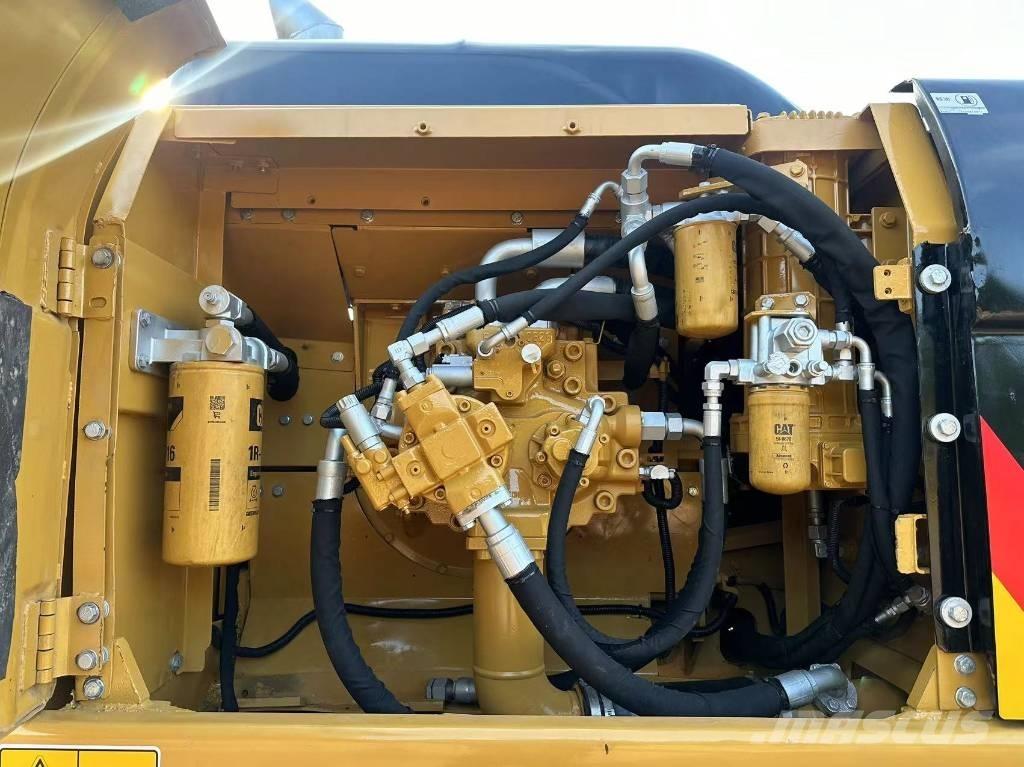 CAT 330 D L Gravemaskiner på larvebånd