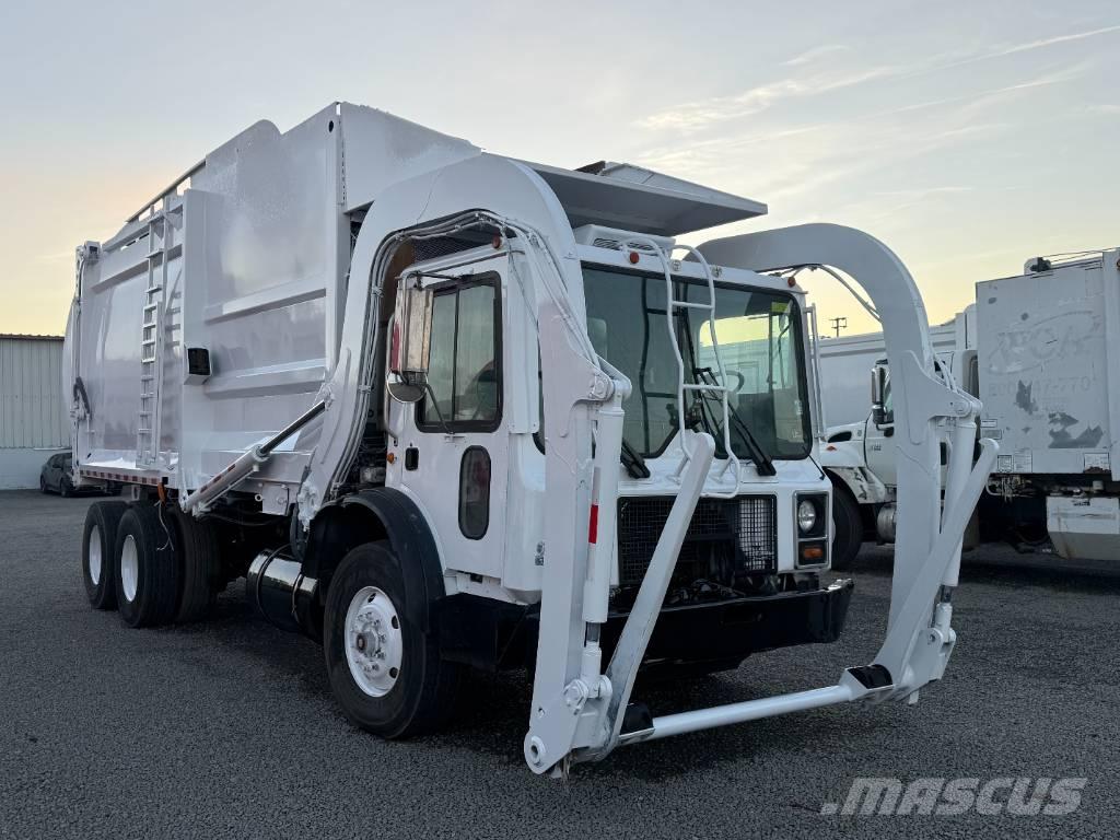 Mack MR Renovationslastbiler